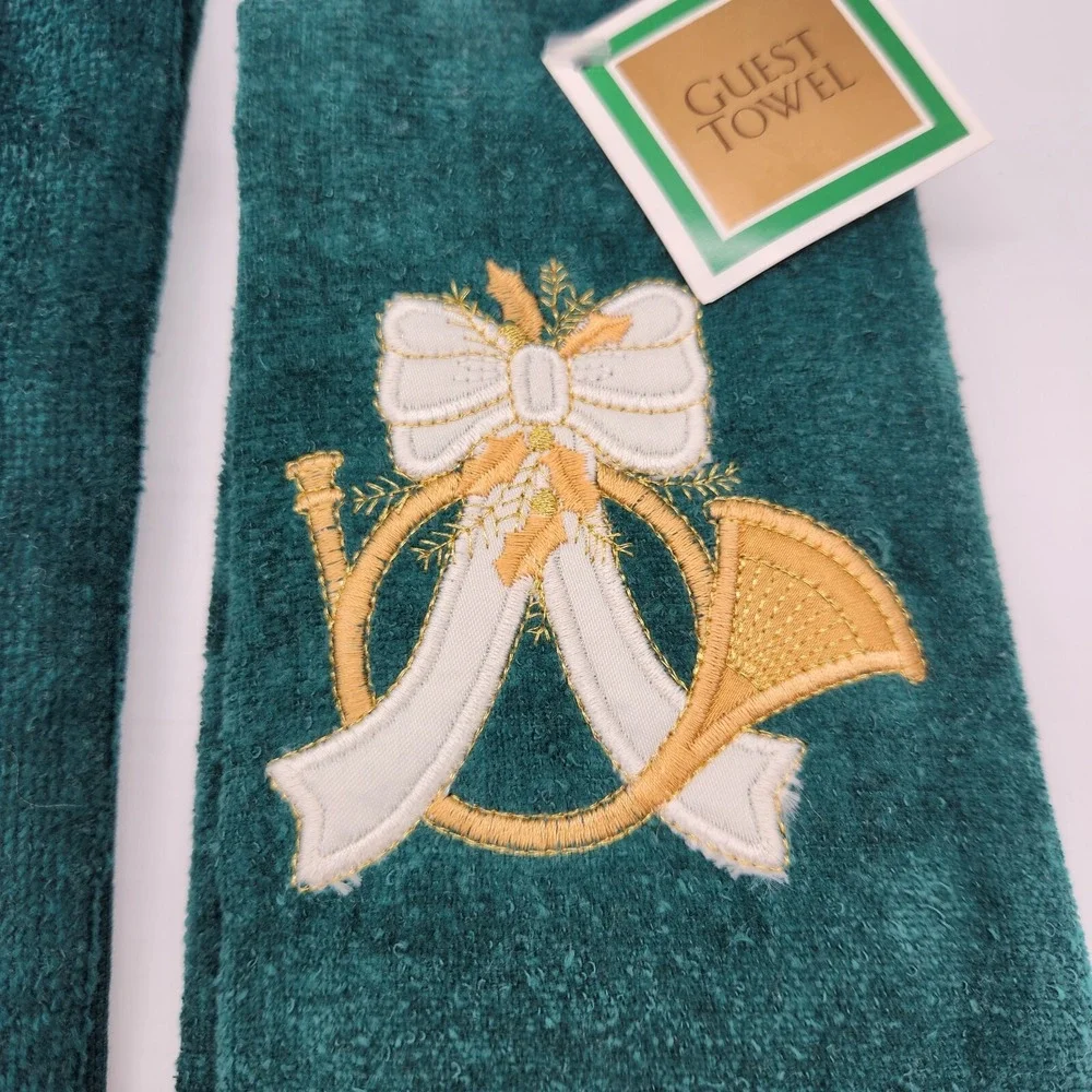 Vintage Terry Velour Embroidered Guest Hand Towel Set Christmas Lot of 3 #4